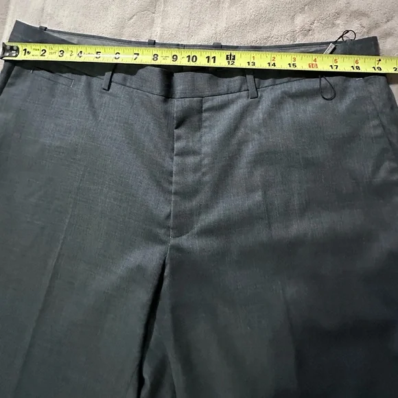 Michael Kors Men's Classic-Fit 100% Wool-Blend Stretch Solid Suit Jacket Sz.44R - Picture 13 of 16